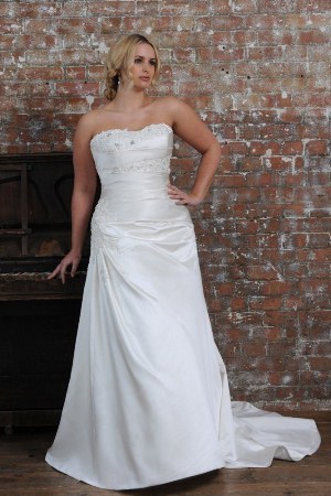Wedding Dress - CALLISTA Collection: 4149 - For Brides With Curves | PlusSize Bridal Gown