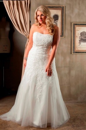 Wedding Dress - CALLISTA Collection: 4151 - For Brides With Curves | PlusSize Bridal Gown