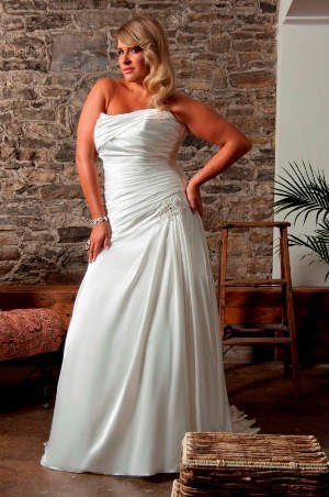 Wedding Dress - CALLISTA Collection: 4157 - For Brides With Curves | PlusSize Bridal Gown