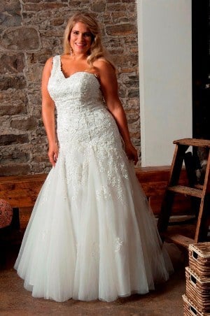 Wedding Dress - CALLISTA Collection: 4164 - For Brides With Curves | PlusSize Bridal Gown