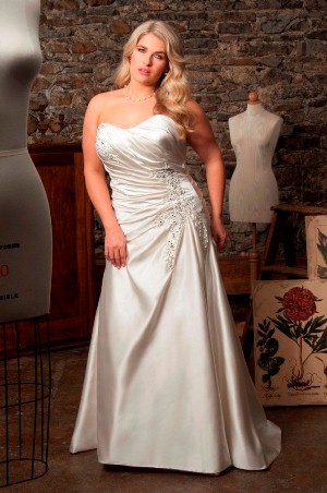 Wedding Dress - CALLISTA FALL 2012 Collection: 4168 - For Brides With Curves | PlusSize Bridal Gown