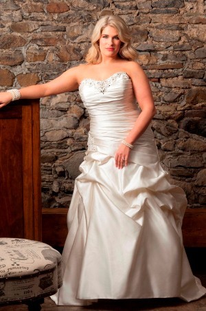 Wedding Dress - CALLISTA FALL 2012 Collection: 4173 - For Brides With Curves | PlusSize Bridal Gown