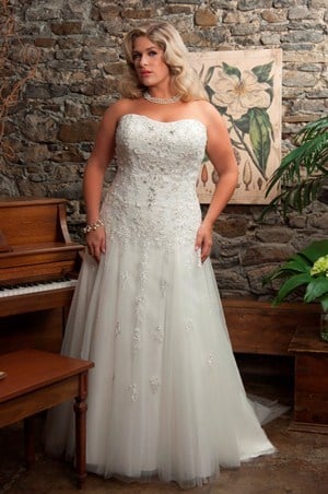 Wedding Dress - CALLISTA SPRING 2013 BRIDAL Collection: 4190 - Lace/Tulle - For Brides With Curves | PlusSize Bridal Gown