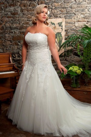 Wedding Dress - CALLISTA SPRING 2013 BRIDAL Collection: 4194 - Lace/Tulle - For Brides With Curves | PlusSize Bridal Gown