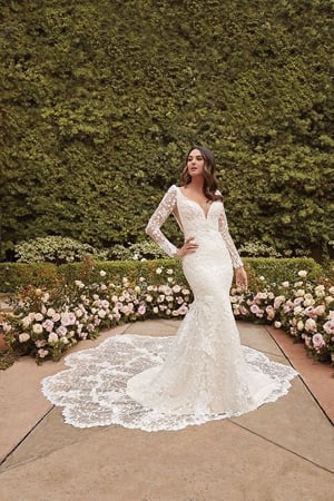 Wedding Dress - Casablanca Bridal Collection: 2476 - LAUREN | CasablancaBridal Bridal Gown