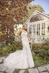Bridal Dress: Casablanca Bridal Collection: 2482 - CLAIRE 