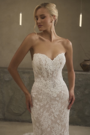 Wedding Dress - Casablanca Bridal Collection: 2634 - Darcy | CasablancaBridal Bridal Gown