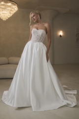 Bridal Dress: Casablanca Bridal Collection: 2636 - Nicoletta 