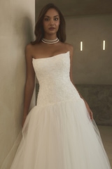 Bridal Dress: Casablanca Bridal Collection: 2639 - Kahlan 