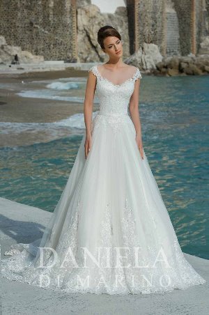 Wedding Dress - Daniela Di Marino 2017 Collection - 4139 - BREDA | DanielaDiMarino Bridal Gown