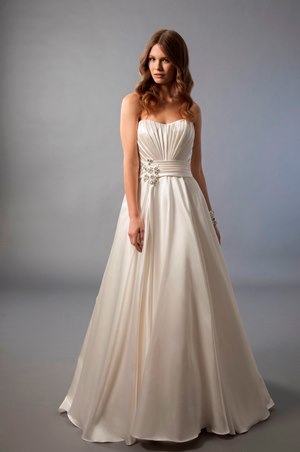 Elegance Bridal Gown main image 1