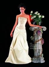Bridal Dress: 6233