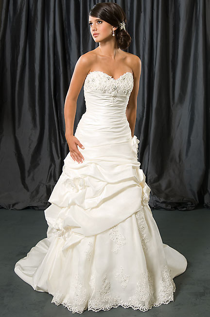 Wedding Dress - JAI Style 9044 | Jai Bridal Gown