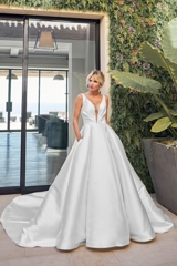 Bridal Dress: LeBlanc Bridal Collection: LE104 - ANASTASIE 