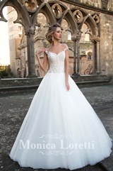 Bridal Dress: Monica Loretti 2017 Collection - 4118 - NUIRA 