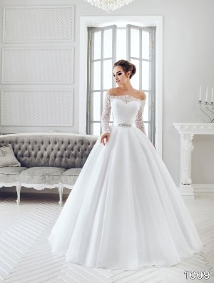 Wedding Dress - Sans Pareil Bridal Collection 2016: 1009 - Vintage lace off-the-shoulder ball gown with full sleeves and sparkling waistband  | SansPareil Bridal Gown