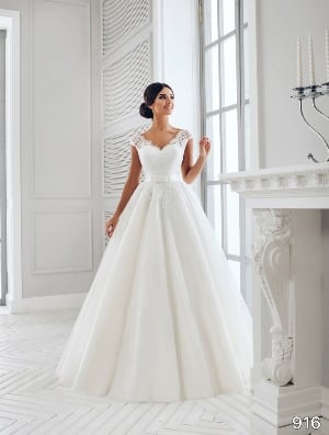 Wedding Dress - Sans Pareil Bridal Collection 2016: 916 - Lace cap-sleeve wedding dress with scalloped V-neckline and ball gown skirt | SansPareil Bridal Gown