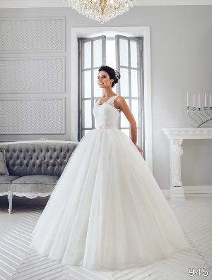 Wedding Dress - Sans Pareil Bridal Collection 2016: 945 - Sleeveless lace gown with scalloped square neckline and ball gown skirt | SansPareil Bridal Gown