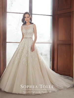 Wedding Dress - Sophia Tolli FALL 2015 Collection - Y21520 Carson | SophiaTolliByMonCheri Bridal Gown