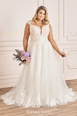 Bridal Dress: Sophia Tolli SPRING 2020 Collection - Y12011LS - Alannah 