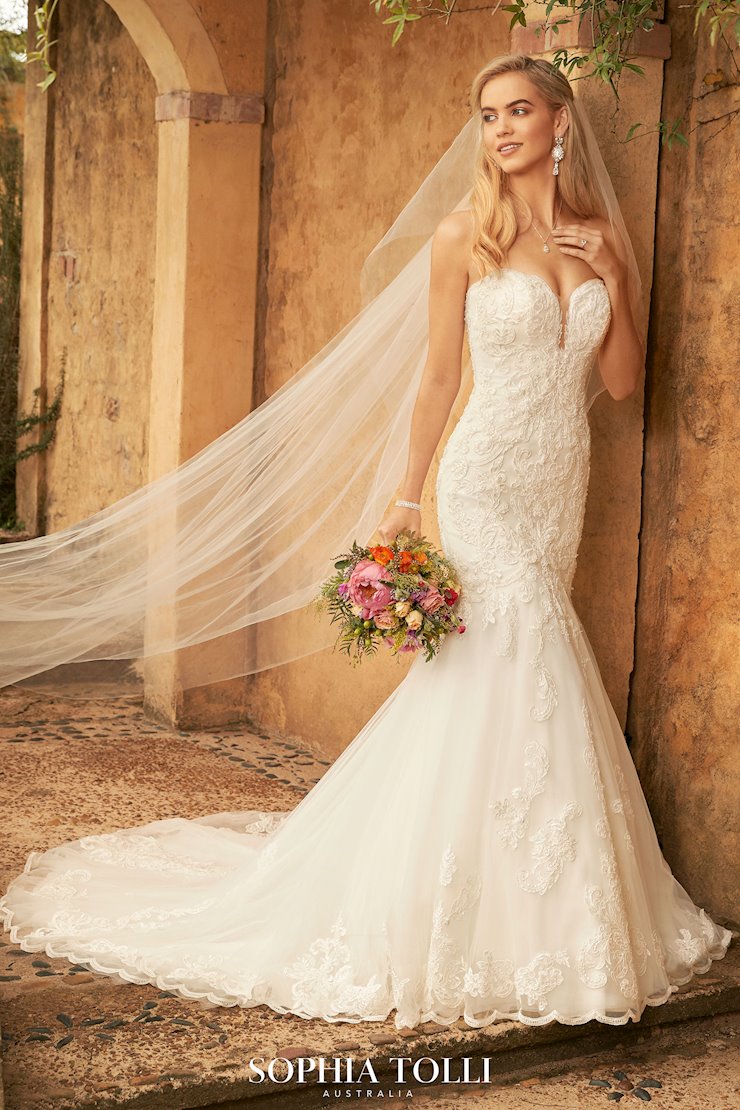 Wedding Dress - Sophia Tolli SPRING 2020 Collection - Y12020 - Zoey