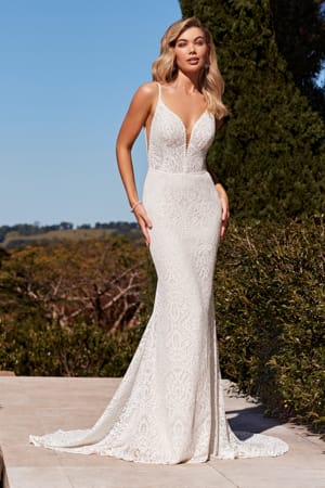 Wedding Dress - Sophia Tolli Bridal Collection - Y3111 - Sheath Wedding Dress With Allover Lace | SophiaTolliByMonCheri Bridal Gown