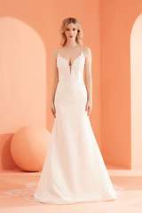 Bridal Dress: Julian Eve Bridal Collection: JE806 