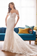 Bridal Dress: Martin Thornburg Bridal Collection: MT5102 - Dani 