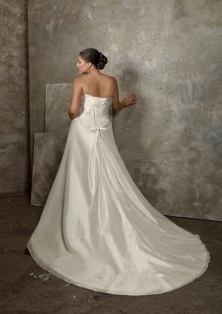 Wedding Dress - Mori Lee Julietta: 3053 - Luxe Taffeta with Lace Appliques | PlusSize Bridal Gown