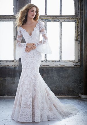 wedding dress for skinny girl