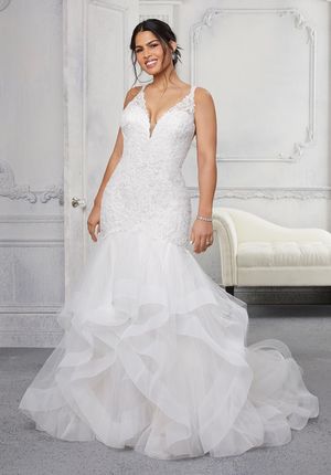 Wedding Dress - Mori Lee Julietta Fall 2021 Collection: 3322 - Carmela Wedding Dress | PlusSize Bridal Gown