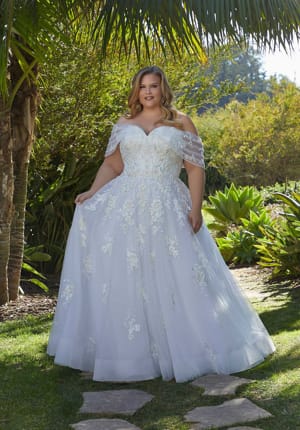 Wedding Dress - Mori Lee Julietta Bridal Collection: 3391 - Lorraine Wedding Dress | PlusSize Bridal Gown