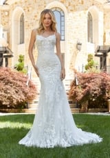 Bridal Dress: 2624