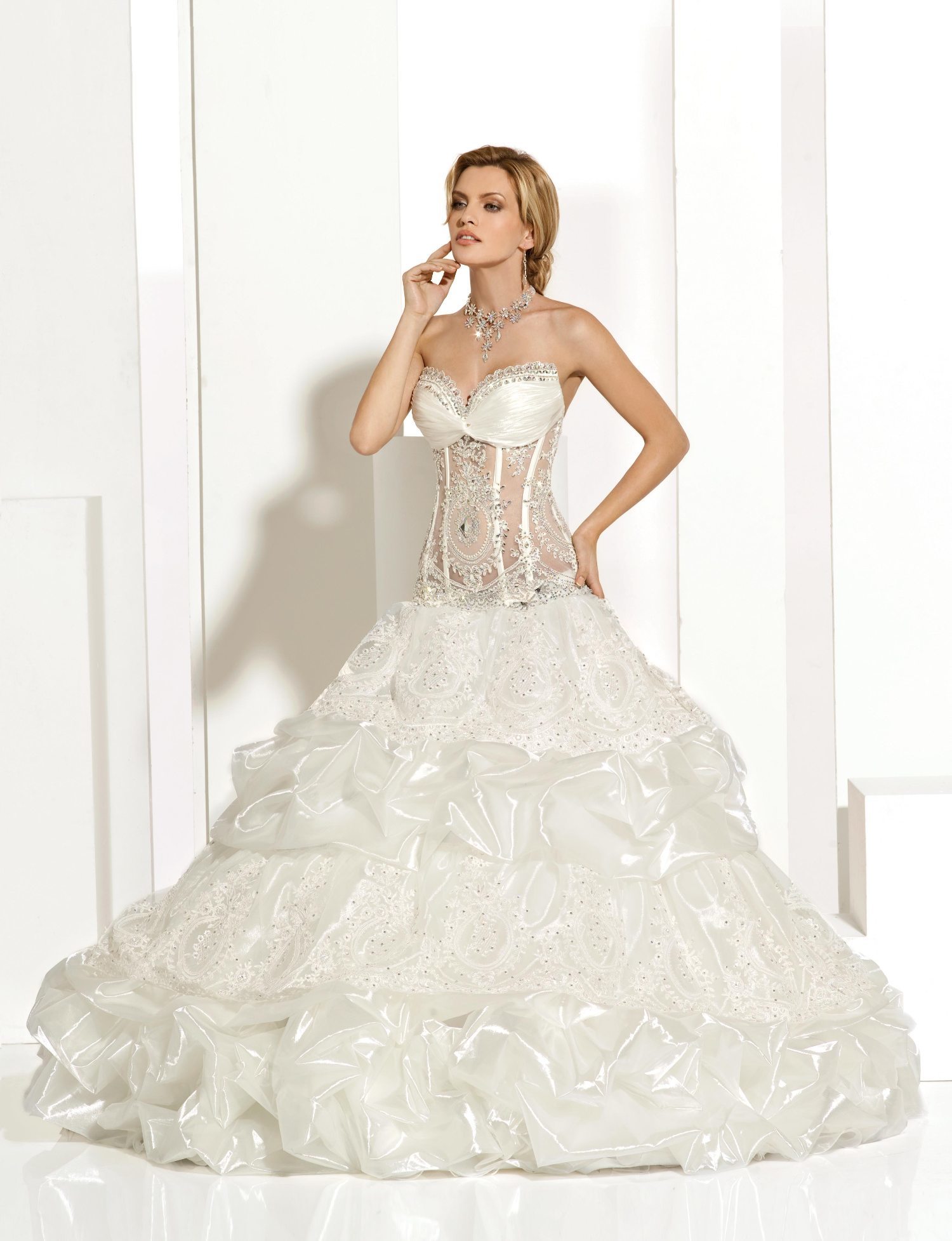 Wedding Dress - Lady Amber - Lady Ocianna Skirt - Lady Sabine Necklace | MyLady Bridal Gown