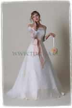 Bridal Dress: Dahlia
