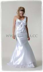Bridal Dress: Burberry