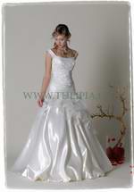 Bridal Dress: Magnolia