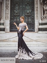 Evening Dress: Sans Pareil Collection 2017: V-002 