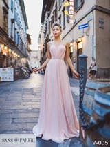 Evening Dress: Sans Pareil Collection 2017: V-005 
