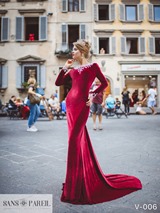 Evening Dress: Sans Pareil Collection 2017: V-006 