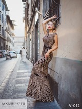 Evening Dress: Sans Pareil Collection 2017: V-012 