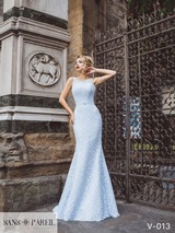Evening Dress: Sans Pareil Collection 2017: V-013 