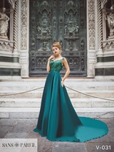 Evening Dress: Sans Pareil Collection 2017: V-031 