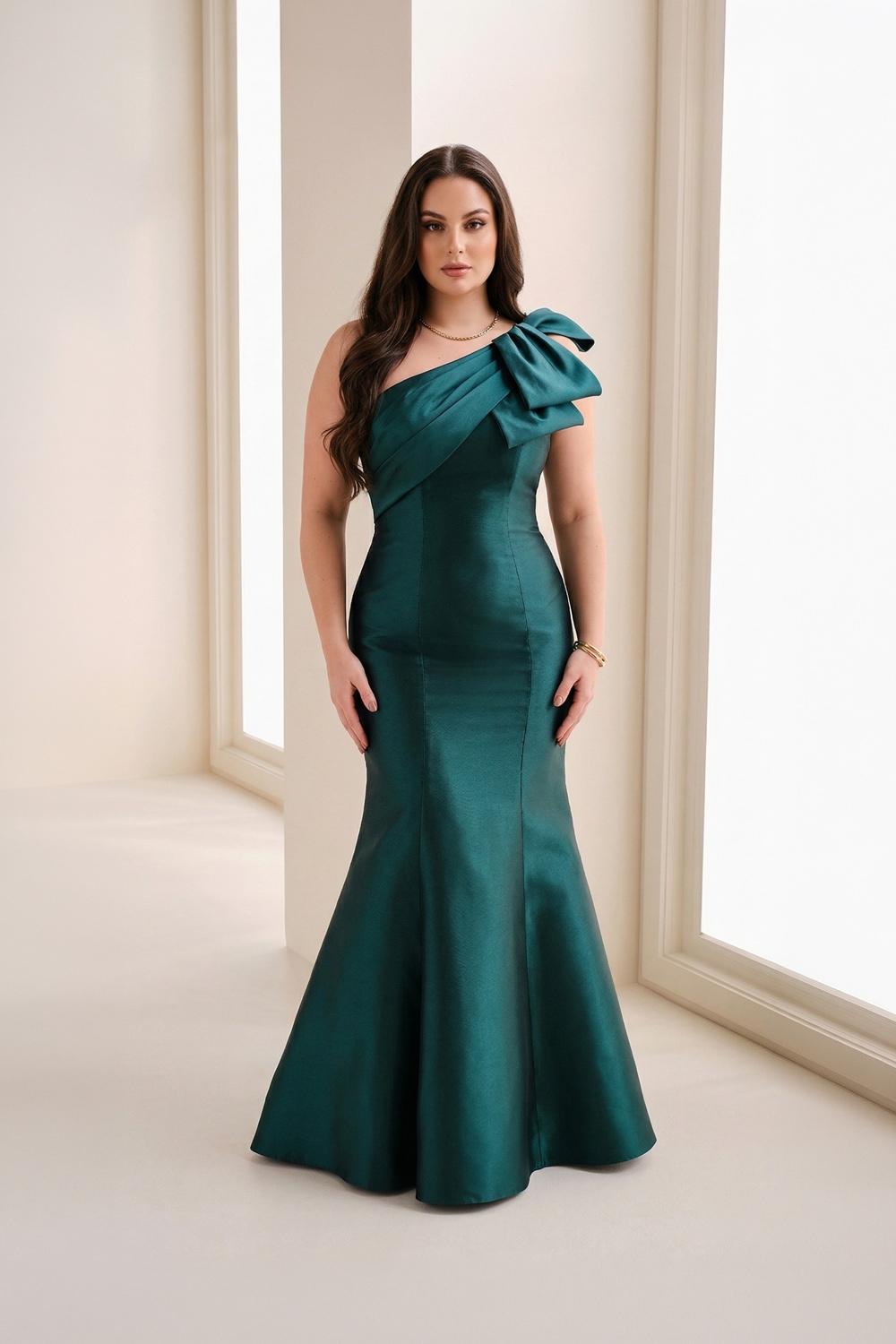 Emerald one-shoulder bow mother of the bride gown