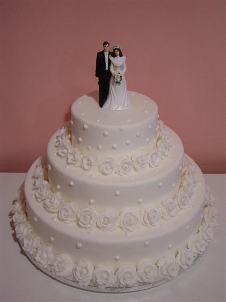 Natalya Cake: White Wedding Purity