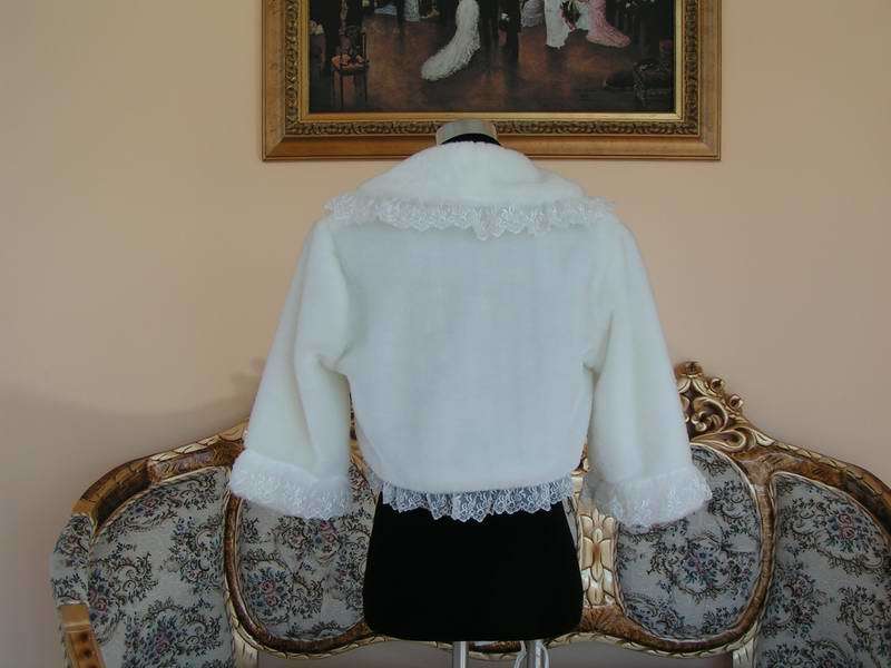 Ivory ¾ Wide Ended Sleeve Fur Bolero with Tulle Lace Trimmings
